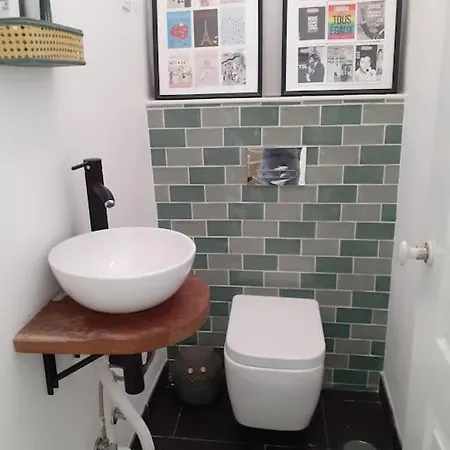 Casa de Férias Bright And Calm House With Patio. *